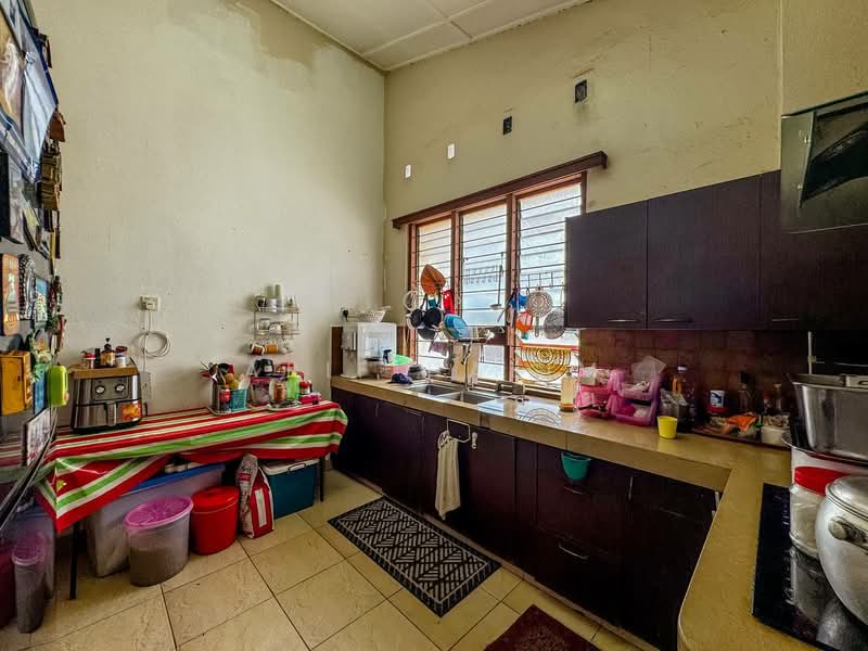 Semi-Detached House for Sale in Taman Bukit Ampangan (Seremban) - Arif Halim Halim - Kitchen - PropertyGuru.com.my