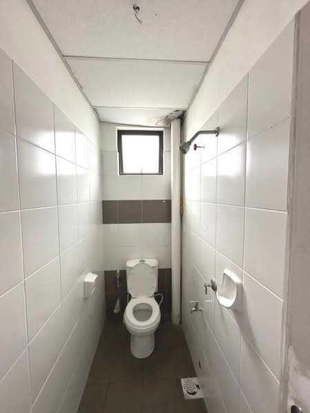 Kedai untuk Disewa di Bandar Dato Onn (Tebrau) - Carol Low - Bathroom - PropertyGuru.com.my