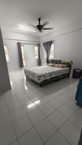 Rumah Teres 2 Tingkat untuk Dijual di Taman Subang Impian (Shah Alam) - SWEE HOO CHEW - Bedroom - PropertyGuru.com.my