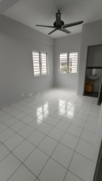 Rumah Teres 2 Tingkat untuk Dijual di Taman Subang Impian (Shah Alam) - SWEE HOO CHEW - Interior - PropertyGuru.com.my