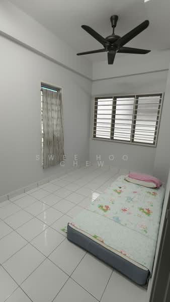 Rumah Teres 2 Tingkat untuk Dijual di Taman Subang Impian (Shah Alam) - SWEE HOO CHEW - Bedroom - PropertyGuru.com.my