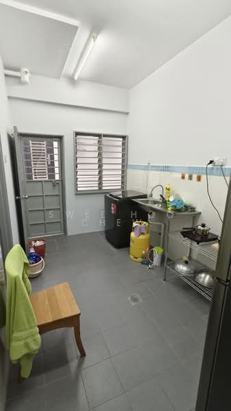 Rumah Teres 2 Tingkat untuk Dijual di Taman Subang Impian (Shah Alam) - SWEE HOO CHEW - Kitchen - PropertyGuru.com.my
