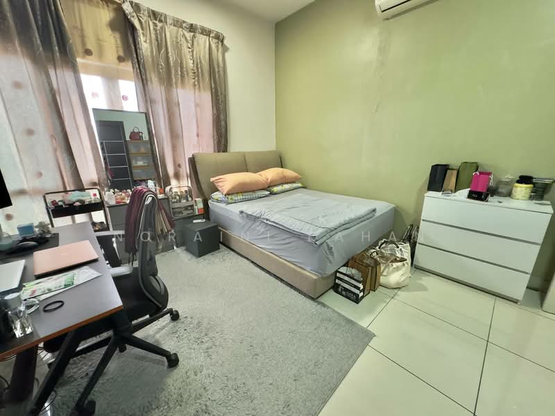 Condominium for Sale at Lake Vista Residence (Tasik Vista Residen) - Noraini Dahan - Bedroom - PropertyGuru.com.my