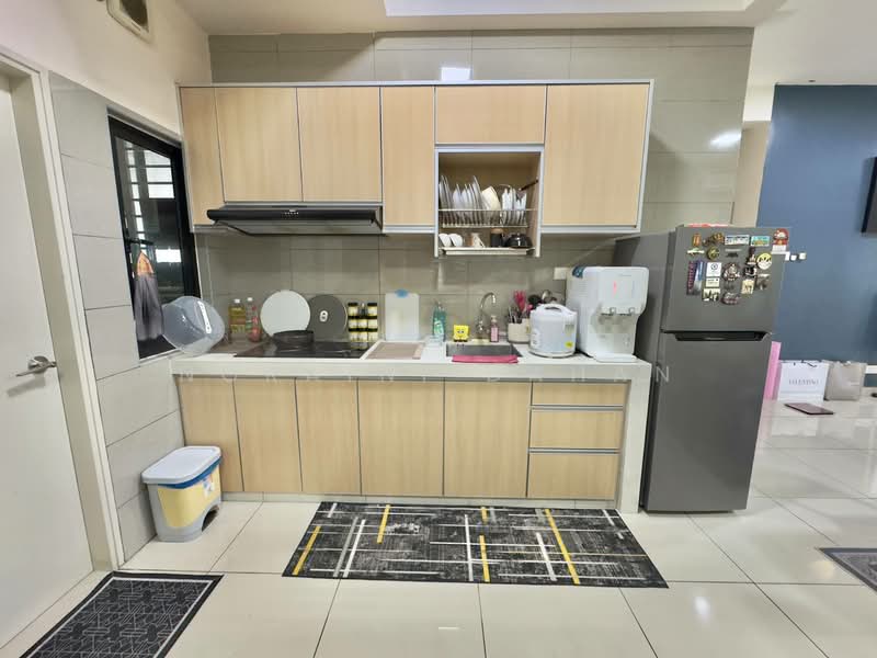 Condominium for Sale at Lake Vista Residence (Tasik Vista Residen) - Noraini Dahan - Kitchen - PropertyGuru.com.my