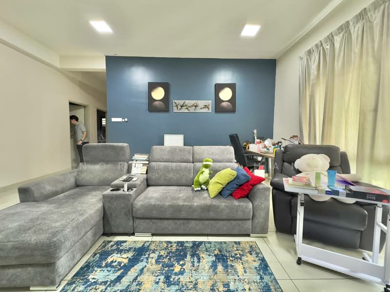 Condominium for Sale at Lake Vista Residence (Tasik Vista Residen) - Noraini Dahan - Living Room - PropertyGuru.com.my