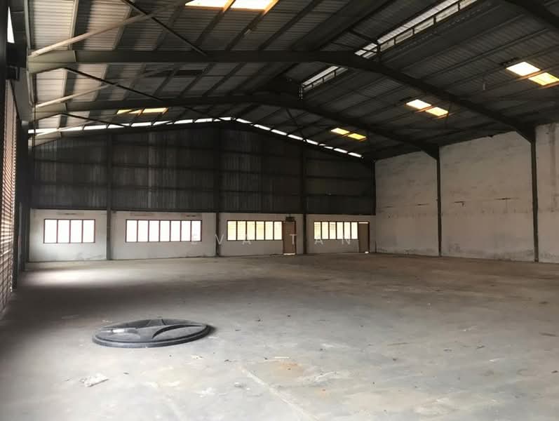 Semi-D Factory for Sale in Taman Perindustrian Sri Gading 1 (Sri Gading) - Eva Tan - Interior - PropertyGuru.com.my