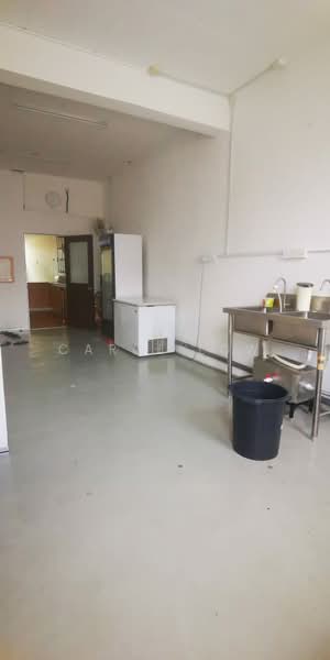 Shop for Rent in Bandar Baru Permas Jaya (Permas Jaya) - Carol Low - Kitchen - PropertyGuru.com.my