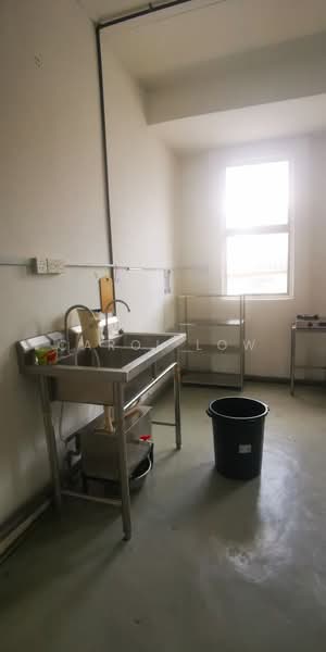 Shop for Rent in Bandar Baru Permas Jaya (Permas Jaya) - Carol Low - Kitchen - PropertyGuru.com.my