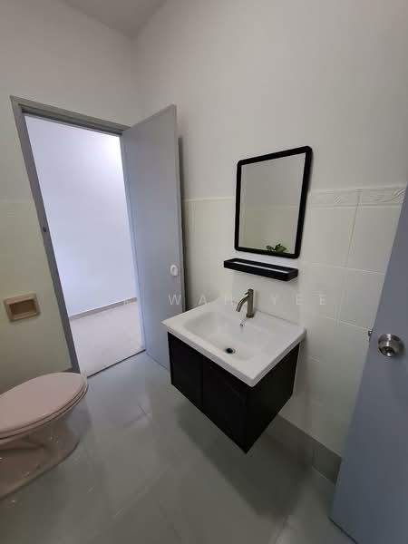 Rumah Teres 2 Tingkat untuk Dijual di Taman Meranti Jaya (Puchong) - Kok Wah Yee - Bathroom - PropertyGuru.com.my