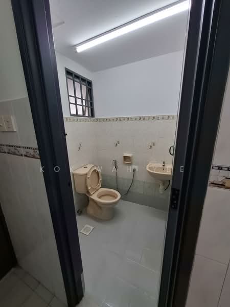 Rumah Teres 2 Tingkat untuk Dijual di Taman Meranti Jaya (Puchong) - Kok Wah Yee - Bathroom - PropertyGuru.com.my