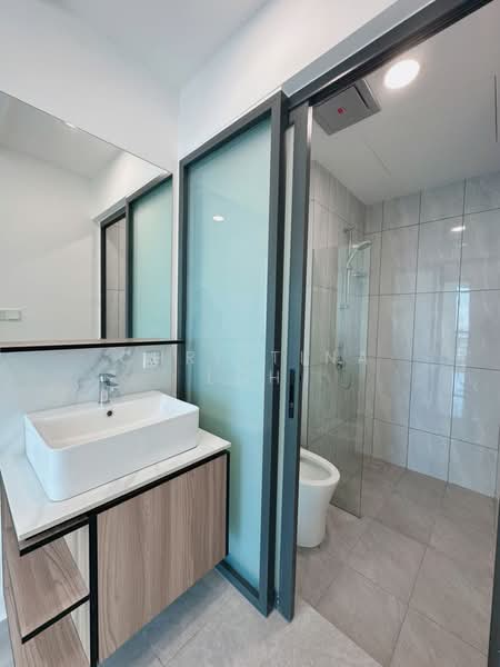 Pangsapuri untuk Disewa di Savana @ Batu Kawan - Christina Loh - Bathroom - PropertyGuru.com.my