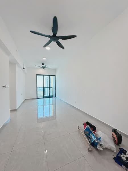 Pangsapuri untuk Disewa di Savana @ Batu Kawan - Christina Loh - Living Room - PropertyGuru.com.my