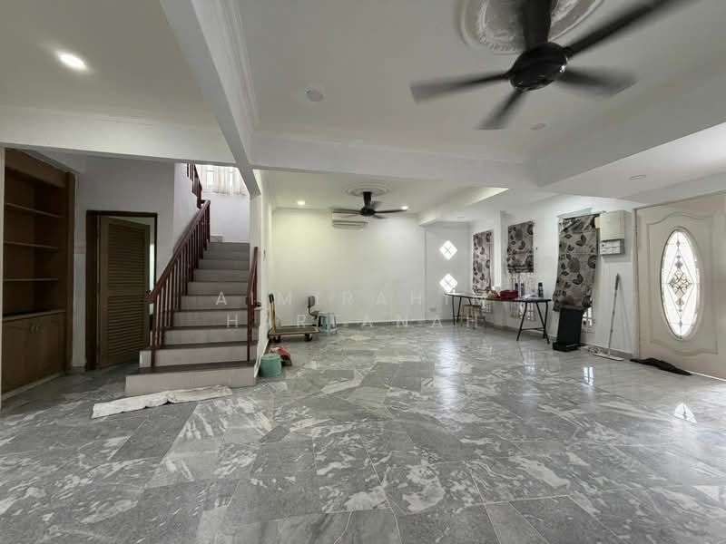 Rumah Teres 2 Tingkat untuk Dijual di Taman Saujana Impian (Kajang) - AimiRahim Hartanah - Living Room - PropertyGuru.com.my