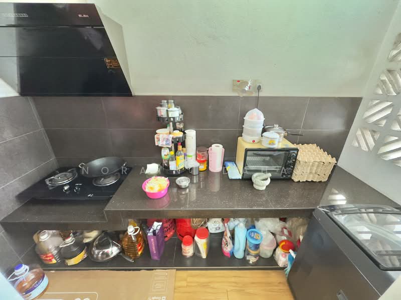 Kondominium untuk Dijual di Midah Ria Condominium - Noraini Dahan - Kitchen - PropertyGuru.com.my