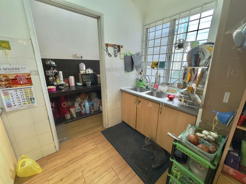 Kondominium untuk Dijual di Midah Ria Condominium - Noraini Dahan - Kitchen - PropertyGuru.com.my