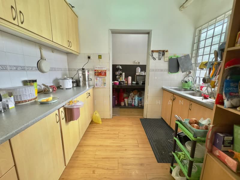 Kondominium untuk Dijual di Midah Ria Condominium - Noraini Dahan - Kitchen - PropertyGuru.com.my
