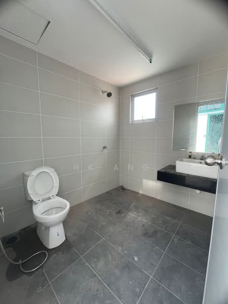 Shop for Rent in George Town (Penang) - HK Ang - Bathroom - PropertyGuru.com.my