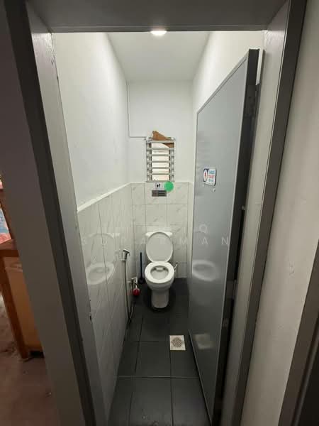 Shop for Rent in KL City Centre (Kuala Lumpur) - Thoriq Suparman - Bathroom - PropertyGuru.com.my