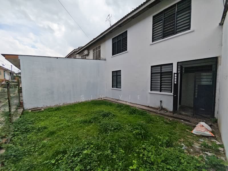 2-storey Terraced House for Sale in Taman Impian Jaya (Senai) - Sin Yie - Exterior - PropertyGuru.com.my