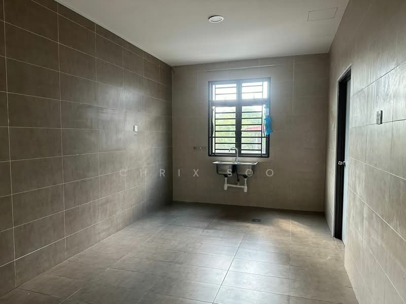 Rumah Teres untuk Dijual di Nilai (Negeri Sembilan) - Chrix Soo - Kitchen - PropertyGuru.com.my