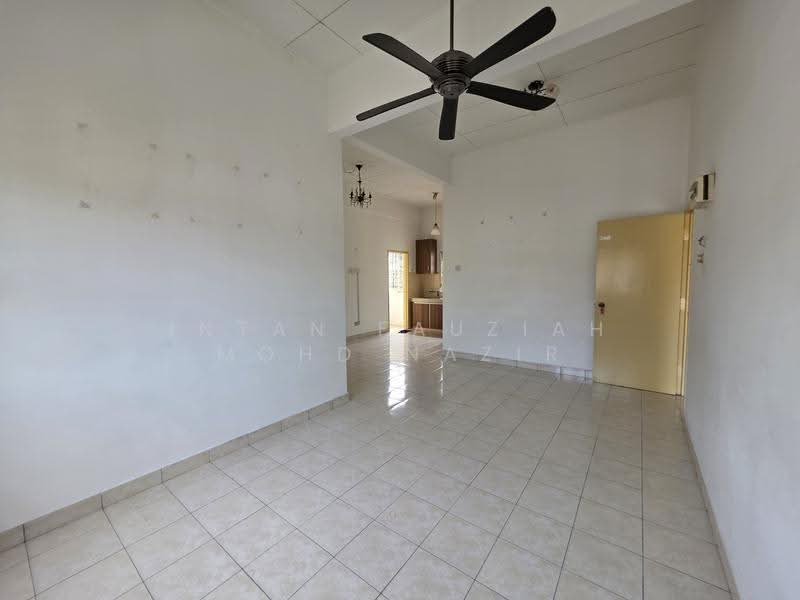 Apartment for Rent at Pangsapuri Tainia - Intan Fauziah Mohd Nazir - Living Room - PropertyGuru.com.my