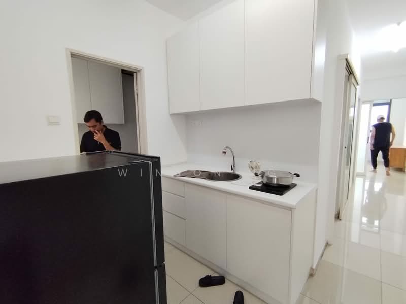 Servis Apartment untuk Disewa di Centrestage Designer Suite - Winson Ng - Kitchen - PropertyGuru.com.my