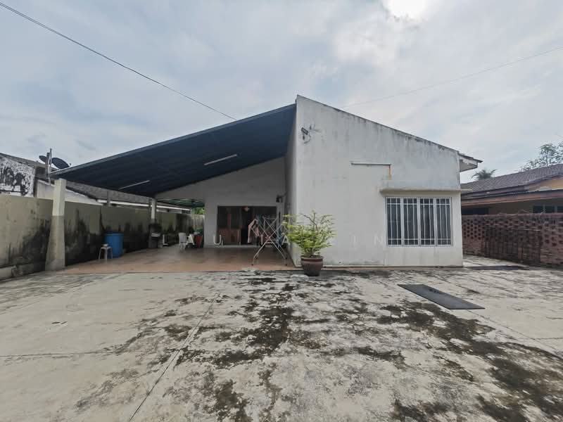 Bungalow for Sale in Rawang (Selangor) - Lau Ia Ein - Exterior - PropertyGuru.com.my