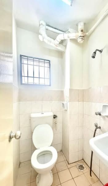 Apartment for Rent at Flora Damansara Apartment - Simon Leong - Bathroom - PropertyGuru.com.my