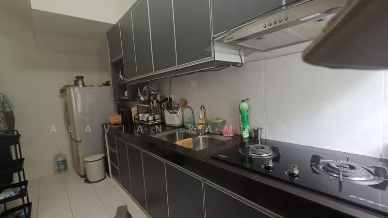 Townhouse for Rent in Taman Putra Perdana (Puchong) - Alavian Ramasamy - Kitchen - PropertyGuru.com.my