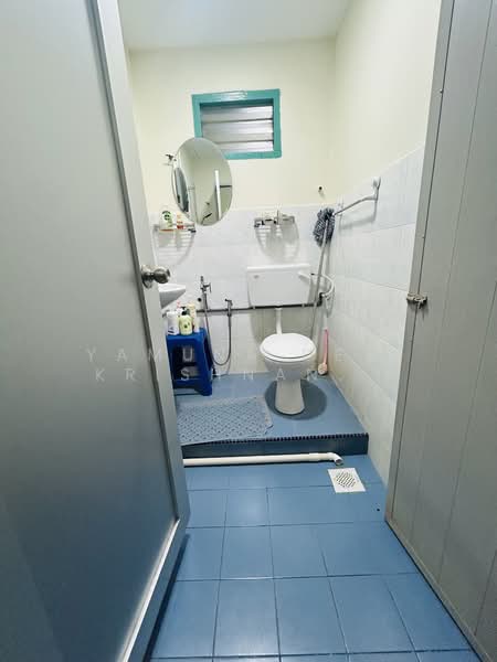Rumah Teres 1 Tingkat untuk Dijual di Petaling Jaya (Selangor) - Yamuna Devi Krishnan Kutty - Bathroom - PropertyGuru.com.my