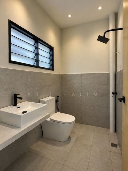 Rumah Teres untuk Dijual di Kajang (Selangor) - Arif Halim Halim - Bathroom - PropertyGuru.com.my