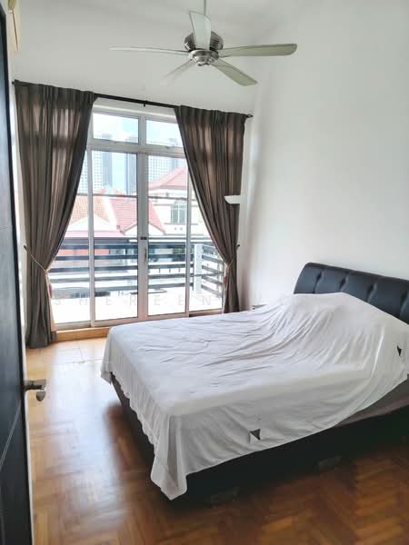 2.5-storey Terraced House for Rent in Taman Gaya (Ulu Tiram) - Shereen Wong - Bedroom - PropertyGuru.com.my