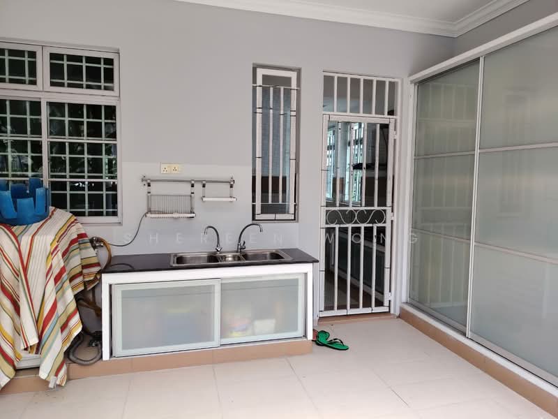 2.5-storey Terraced House for Rent in Taman Gaya (Ulu Tiram) - Shereen Wong - Kitchen - PropertyGuru.com.my