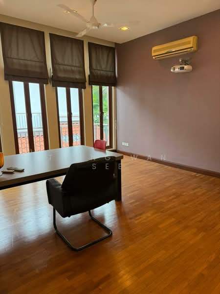 Semi-Detached House for Sale in Duta Nusantara (Batu) - Thong Wan See - Study - PropertyGuru.com.my