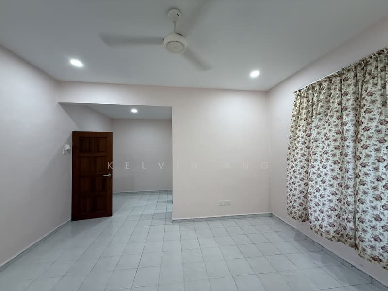 2-storey Terraced House for Sale in Taman Skudai Baru (Skudai) - KELVIN ANG - Bedroom - PropertyGuru.com.my