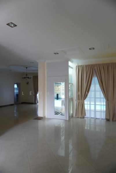 Rumah Banglo untuk Disewa di Country Heights (Kajang) - Lewis Tam - Living Room - PropertyGuru.com.my