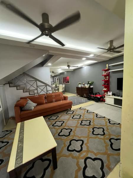 Rumah Teres 2 Tingkat untuk Dijual di Shah Alam (Selangor) - Masnizah Arifin - Living Room - PropertyGuru.com.my