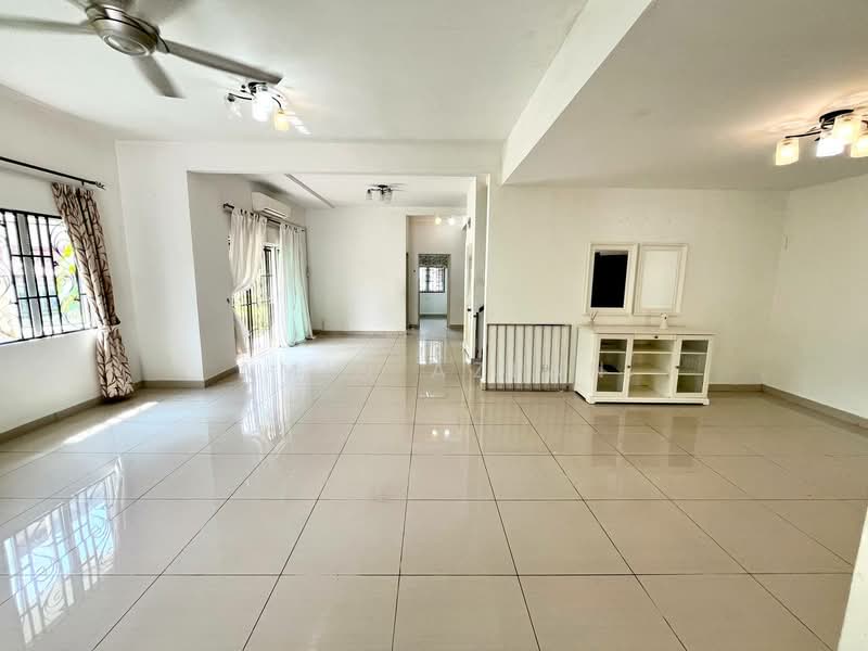 Semi-Detached House for Sale in Taman Indah Gemilang 1 (Batu Caves) - Amin Azlan - Living Room - PropertyGuru.com.my