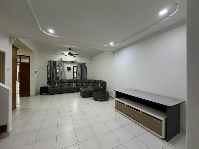 2-storey Terraced House for Sale in Taman Pelangi Indah (Ulu Tiram) - June Tseng - PropertyGuru.com.my