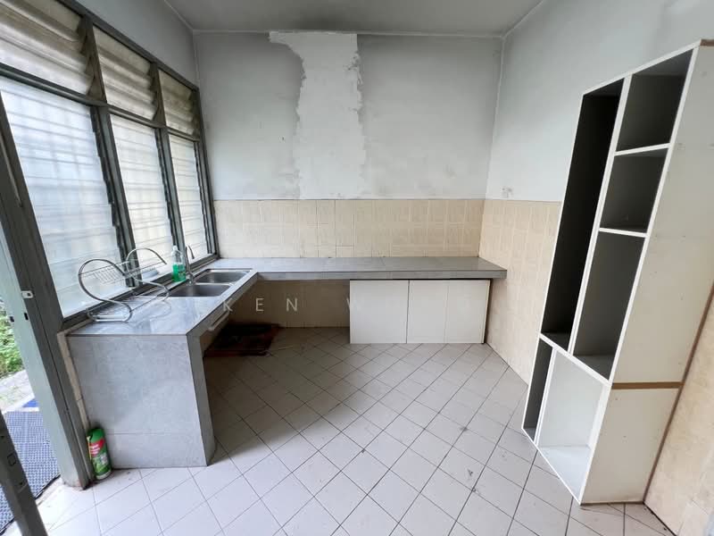 2-storey Terraced House for Sale in Taman Lestari Putra (Seri Kembangan) - Ken Wong - Kitchen - PropertyGuru.com.my