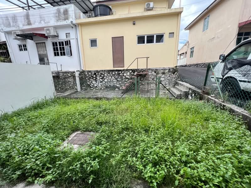 2-storey Terraced House for Sale in Taman Lestari Putra (Seri Kembangan) - Ken Wong - Exterior - PropertyGuru.com.my
