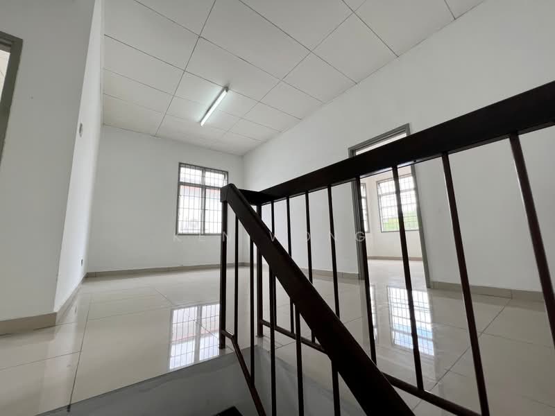 2-storey Terraced House for Sale in Taman Lestari Putra (Seri Kembangan) - Ken Wong - Interior - PropertyGuru.com.my