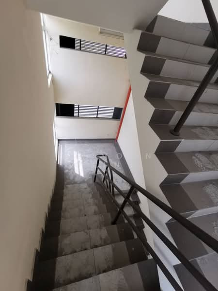 Factory for Rent in Rawang (Selangor) - Ng Moon Tsing - Corridor - PropertyGuru.com.my
