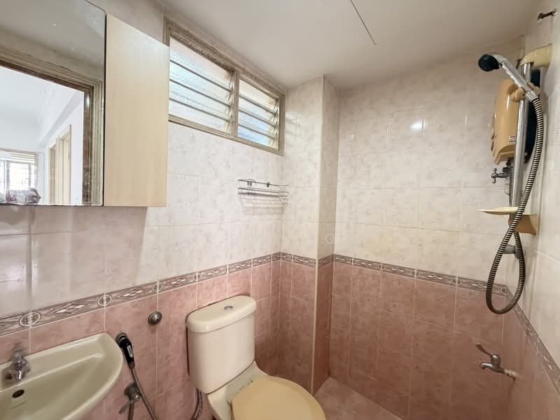 Pangsapuri untuk Dijual di Tasik Heights Apartment - Alex Loh - Bathroom - PropertyGuru.com.my