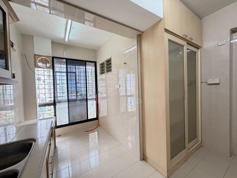 Pangsapuri untuk Dijual di Tasik Heights Apartment - Alex Loh - Kitchen - PropertyGuru.com.my