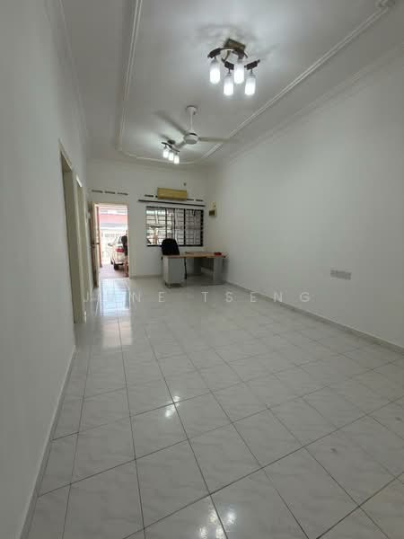 1.5-storey Terraced House for Rent in Taman Johor Jaya (Johor Bahru) - June Tseng - PropertyGuru.com.my