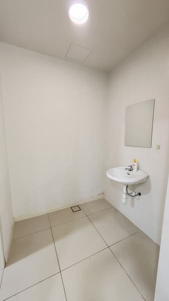 Servis Apartment untuk Dijual di Pacific 63 - Bonnie Chong - Bathroom - PropertyGuru.com.my