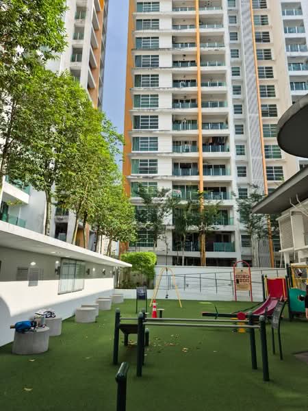 Kondominium untuk Dijual di The Zest @ Kinrara 9 - SF Chin - Exterior - PropertyGuru.com.my