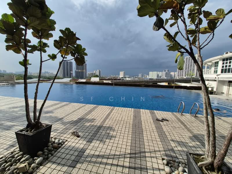 Kondominium untuk Dijual di The Zest @ Kinrara 9 - SF Chin - Swimming pool - PropertyGuru.com.my
