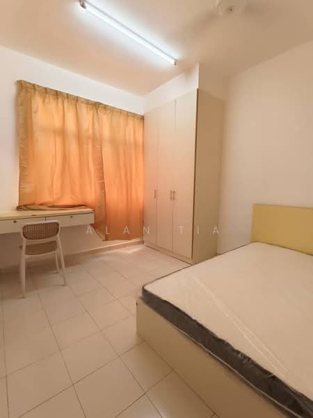 Apartment for Sale at Villa Krystal @ Bandar Selesa Jaya - Alan Tia - Bedroom - PropertyGuru.com.my